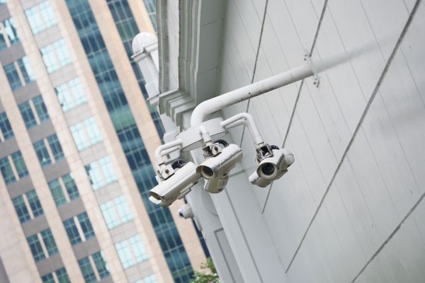 cctv-cameras-hanging-on-the-wall